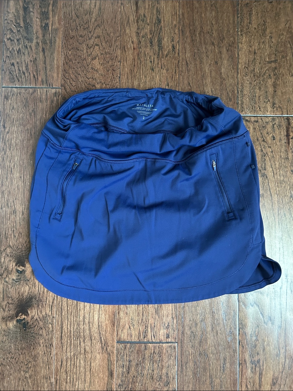 Athleta women’s size L Navy Blue Fairway Golf Skort 16’ with Zip Pockets